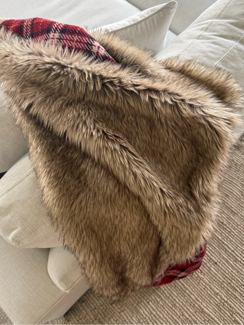 Pottery Barn Stewart Plaid Faux Fur Back Throw Blanket Red Tartan Holiday 50x60